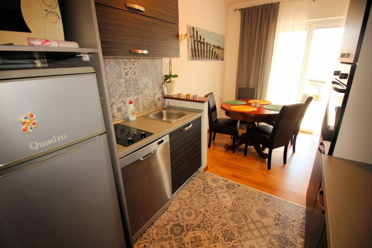 House Dragica Apartment Novi Vinodolski Exterior photo